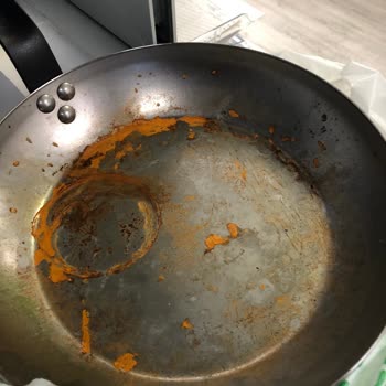 de Buyer Metro Marketten 700 TL'ye Aldığım Çelik Tava Paslandı İade Almıyorlar!