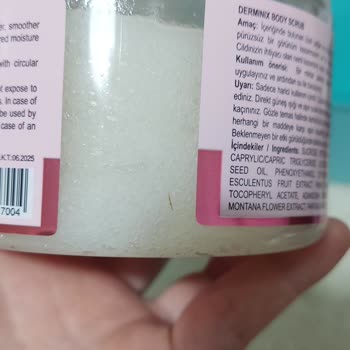 Derminix Vücut Peeling Çilek Ve Vanilya