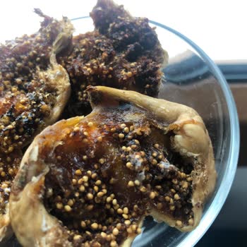 Köylü İşi (Koyluisiurunler) Kurtlu ve Bozuk İncir Satıyorlar