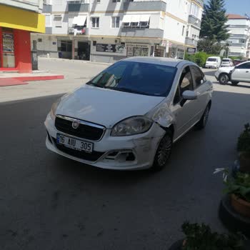 Karayolları Genel Müdürlüğü Kontrolsüz Kavşakta Sürekli Kaza Yaşanıyor