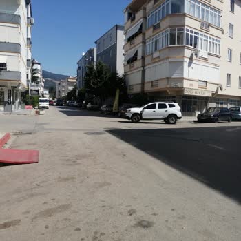 Karayolları Genel Müdürlüğü Kontrolsüz Kavşakta Sürekli Kaza Yaşanıyor