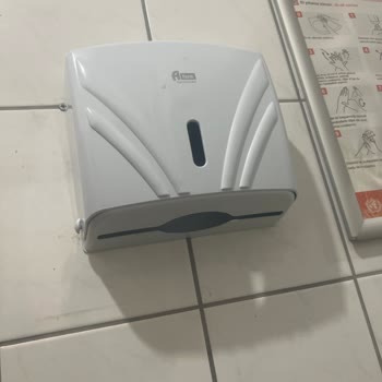 Kayseri Üniversitesi Temizlik Sorunu, Malzeme Eksikliği