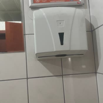 Kayseri Üniversitesi Temizlik Sorunu, Malzeme Eksikliği