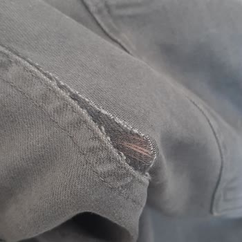 LC Waikiki Pantolon Kalitesizliği Yırtılması