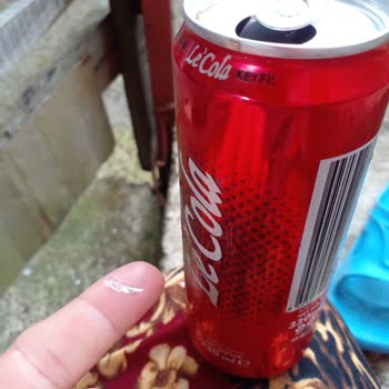 BİM Koladan Çıkan Cam