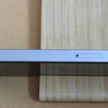 iPhone 14 Pro Max Telefonumun Çelik Kasasında Boya Atması