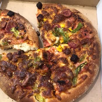 Little Caesars Özensiz Ve Yanık