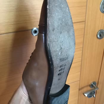 Tergan Deri Tabanı Dağılan Deri Ayakkabı