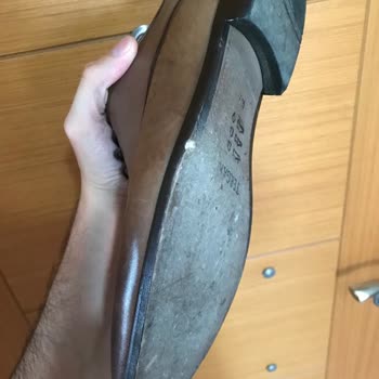 Tergan Deri Tabanı Dağılan Deri Ayakkabı