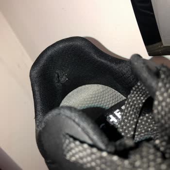 Skechers Ayakkabının 3 Kere Firmaya Gönderilmesi.