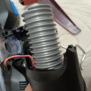 Philips Ev Aletleri Philips Xc7043/01 SpeedPro Max Şarjlı Süpürge Arızası