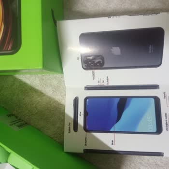 Reeder Sahte Özellikler İle Telefon Satıyor