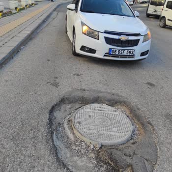 Mamak Belediyesi Lastik Patlama Ve Maddi Manevi Sıkıntı Çekme