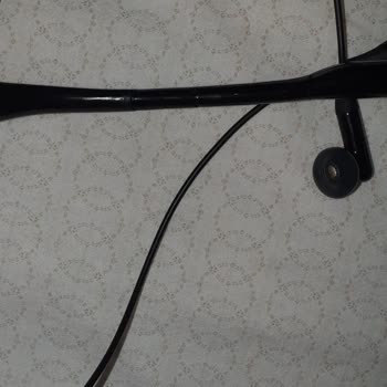 Samsung Kulaklığın Plastik Parçaları Kırılıyor.