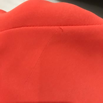Mango Bir Kez Giyilmede Artık Giyilmez Hale Gelen Elbise!