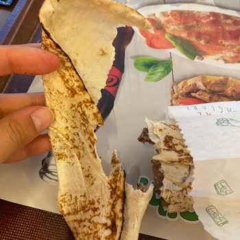 Bereket Döner Şubesindeki Et Dürümü Hayal Kırıklığı