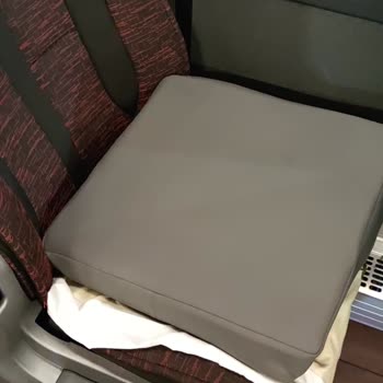 Kütahyalılar Turizm Araç İçindeki Koltuk Islak