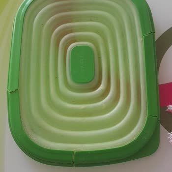 Tupperware Saklama Kabının Kapağını Kırılması