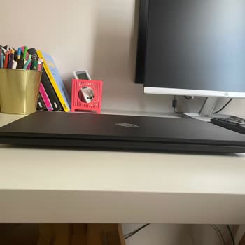 Monster Notebook Tulpar T7 V21.7.1 Klavyede Şişlik Ve Ekranda Kararma