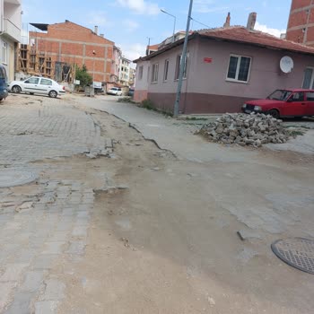 Edirne Belediyesi Yol Bozuklukları Ve Düzeltilmemesi