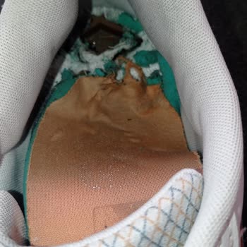 Puma Ayakkabının Tabanının Kusurlu Olması