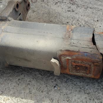 Koluman Motorlu Araçlar En Arka Dingil Kırılması