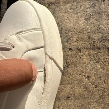 Zara Aldığım Ayakkabının Hemen Yanları Açıldı