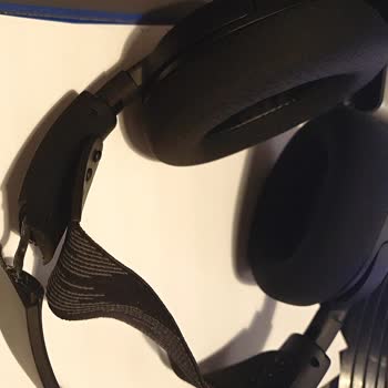 Kafa Bandından Kırılan SteelSeries Kulaklık