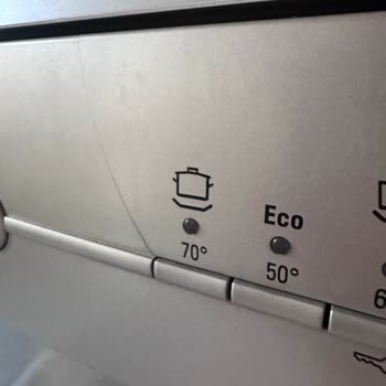 Siemens Bulaşık Makinesi Panel Bölümü Çatlaması Hk.