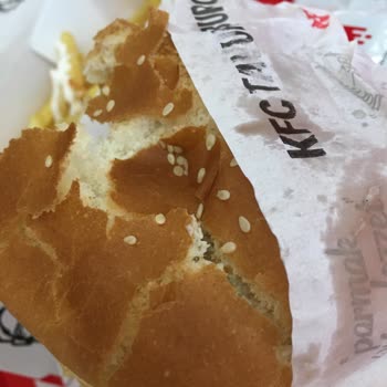 Çorlu Orion KFC'den Bayat Ekmek Ve Patates