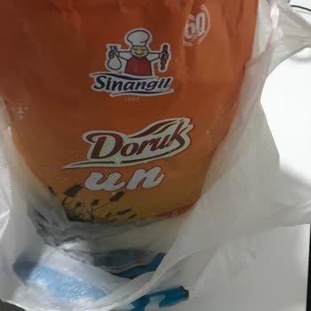 Sinangil Marka Unun İçinde Böcekler Var