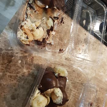 Denizkızı Pastanesi Kalitesiz Profiterollü Pasta