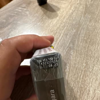 Philip Morris Kusurlu Yırtık Ürünler