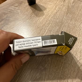 Philip Morris Kusurlu Yırtık Ürünler