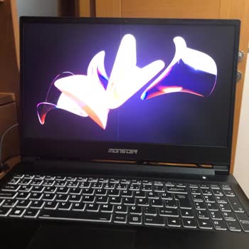 Monster Notebook Abra A5 Ekran Sorunu