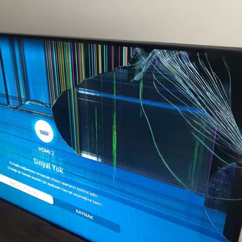 UPS Kargoya Sağlam Televizyonumu Verdim 3 Gün İçinde Paramparça Aldım.