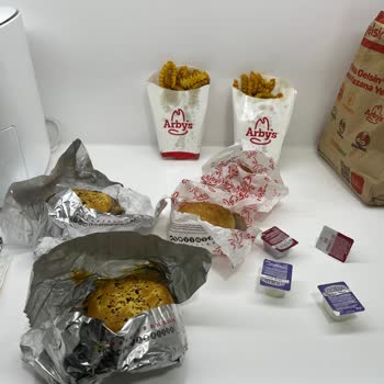 Yemeksepeti Ve Arby's Yanlış Sipariş Gönderdi