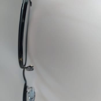 Atasun Optik Gözlük Çerçevesi Koptu