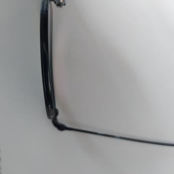 Atasun Optik Gözlük Çerçevesi Koptu