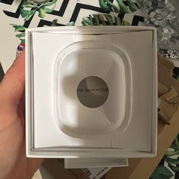 Amazon Jelatini Açılmış Ve İçerisinden Alınmış Airpods Pro ( 2. Nesil )