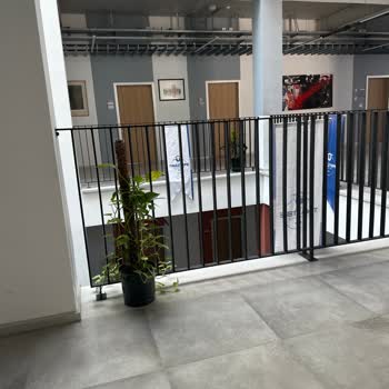 Tınaztepe Üniversitesi İlgisizlik Ve Hocaların Sorumsuzluğu