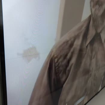 Samsung Marka TV'de Oluşan Çizgiler Ve Arızalar