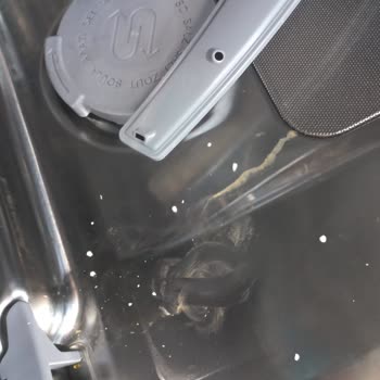 Bosch Yağlı Ve Pas Lekeli Bulaşık Makinesi