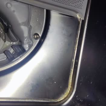 Bosch Yağlı Ve Pas Lekeli Bulaşık Makinesi