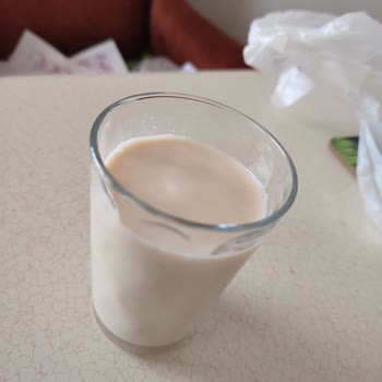 Torku Laktozsuz Süt Rengi Pembe Tadı Tuhaf