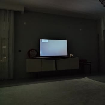 Vestel'in Fabrikasyon Ekran Arızalı Televizyonu Değişmeyip Onarmaması