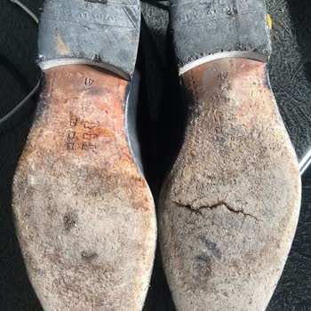 Nevzat Onay Markadan Ayakkabı Aldık, 3 Ay Da Tabanı Açıldı.