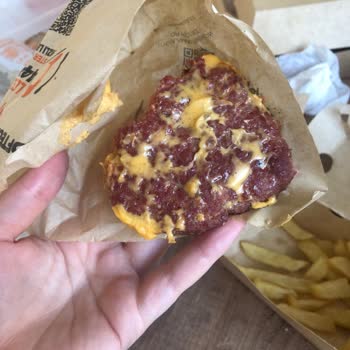 Köfteci Yusuf Pişmemiş Çiğ Hamburger