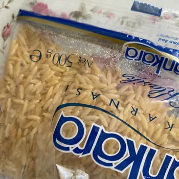 Nuh'un Ankara Makarnası Nuhun Ankara Makarnasından Kurtçuk Çıkması