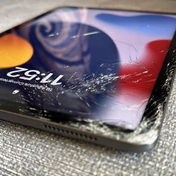 Smart Servis İPad Air 4. Nesil Tamir Etmeme Ve Hediye Çekine Zorlama